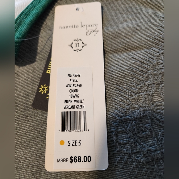 White and Green Sleeveless Tennis Dress - Picture 11 of 11